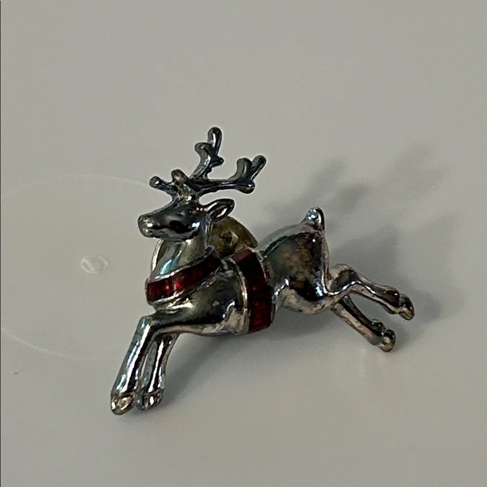 Avon Reindeer pin Christmas silvertone reindeer with red enamel brooch